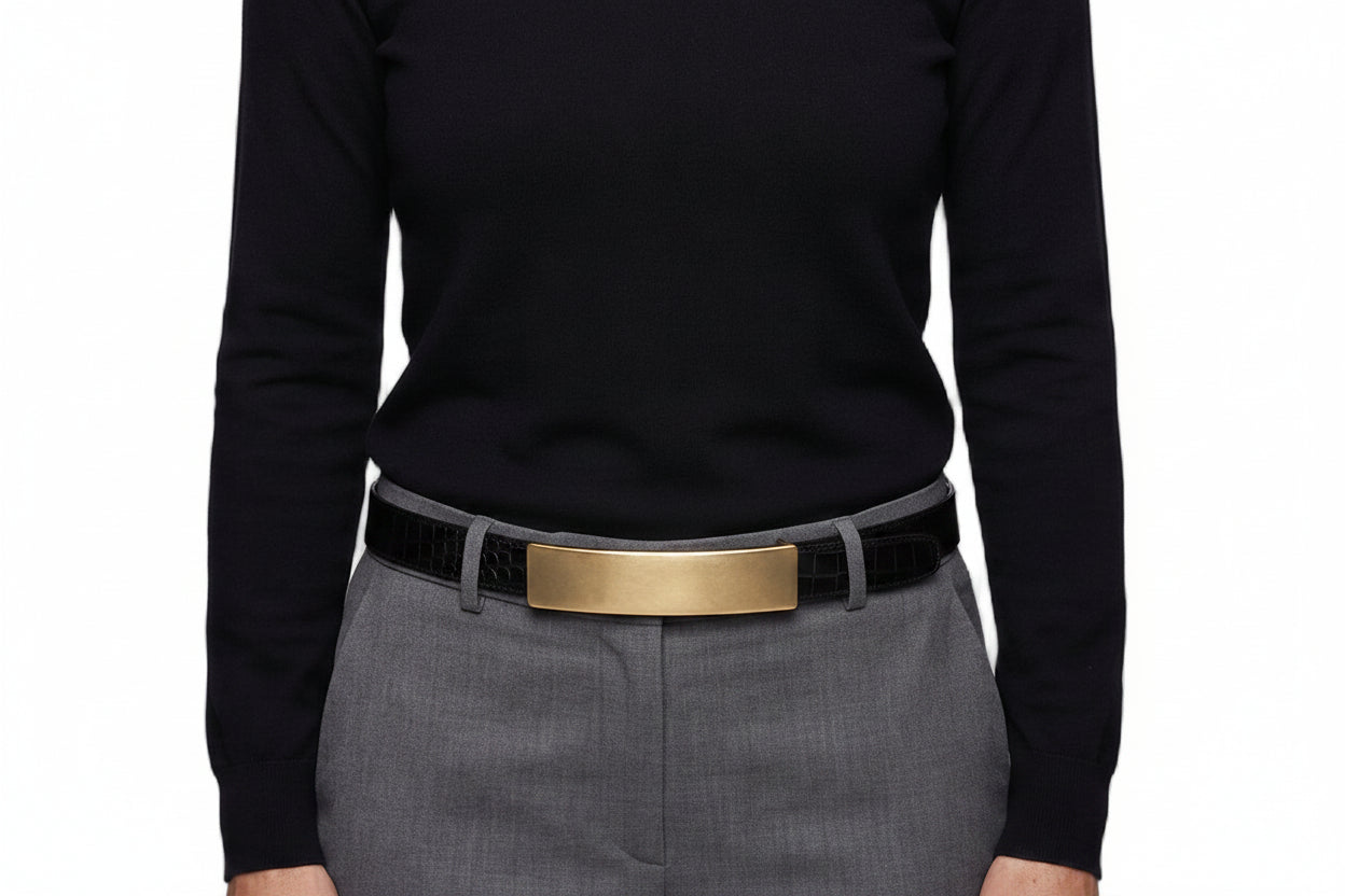 Leather belt with buckle